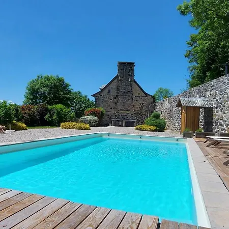 De Rigoulac Le Four Holiday home