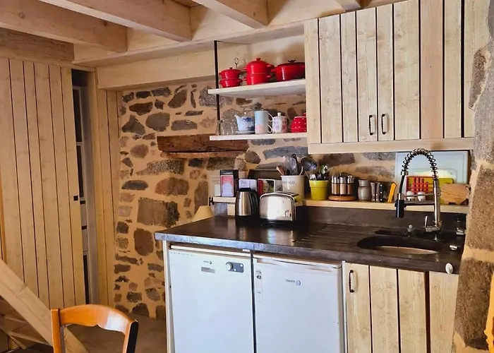 Hébergement de vacances De Rigoulac Le Four Bouyssounouse